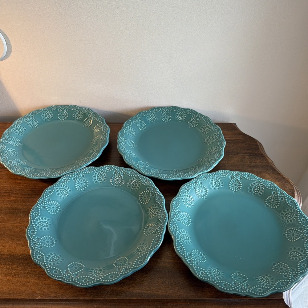 Set of 4 Pioneer Woman Cowgirl Lace Teal 8.5" Salad Dessert Luncheon Plates